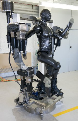 Porton Man - Articulated Robotic Mannequin