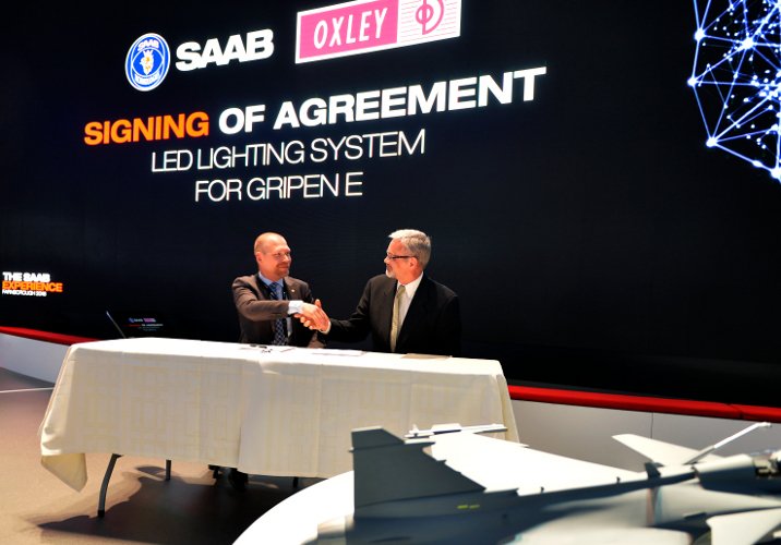 Johan Falk and Martin Blakstad sign agreement