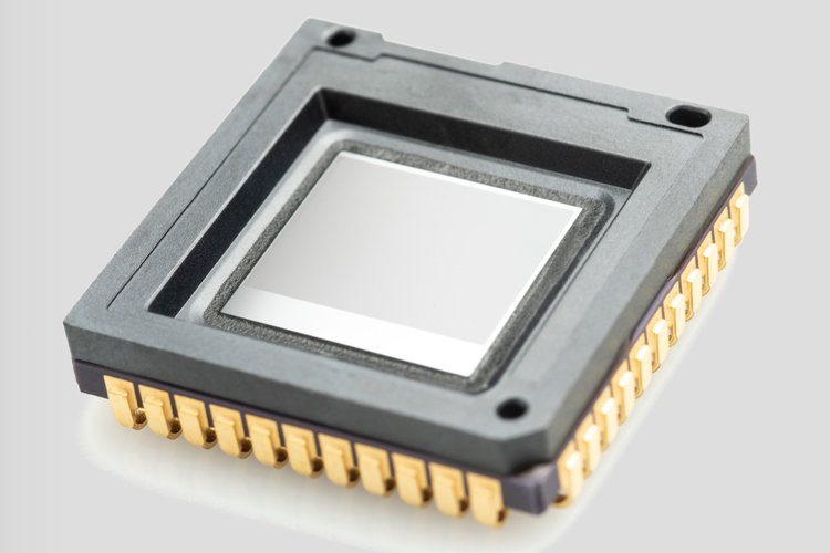 ULIS releases ATT0640™, world’s smallest 60 Hz VGA/12 micron thermal image senso