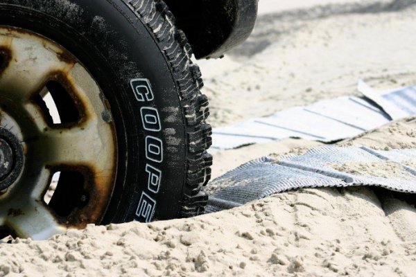 FAUN TRACKWAY Takes Lightweight Vehicle Recovery Solution to IDEX