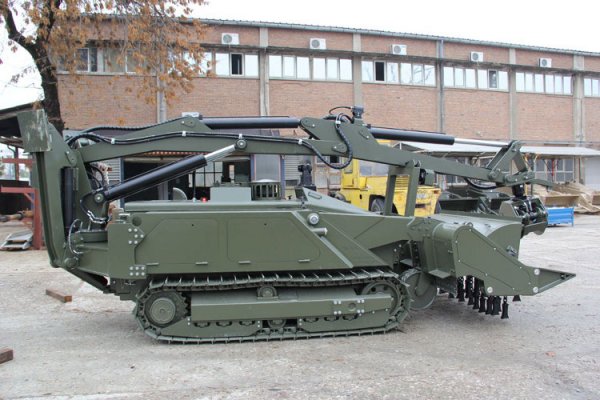 DOK-ING UGV Manipulator Arm on Show For First Time at Eurosatory 2014