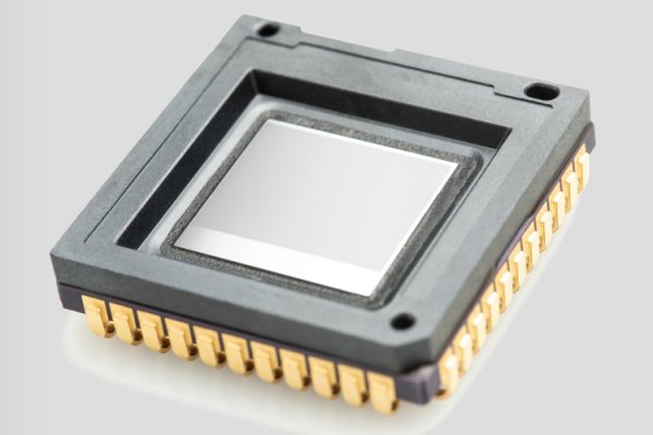 ULIS releases ATT0640™, world’s smallest 60 Hz VGA/12 micron thermal image sensor