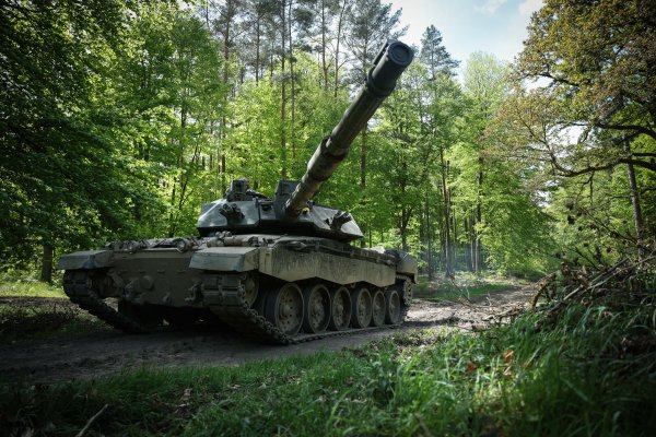 Recruitment Drive: Babcock seeks mechanics to swap family hatchbacks for battle tanks