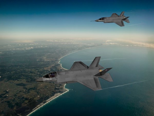 Smiths Interconnect flies high on F-35 aircraft 